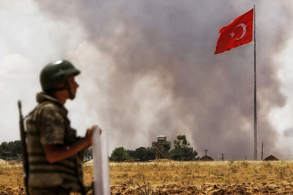 Yabancı basın Fırat Kalkanı'nı Rex Tillerson ile gördü