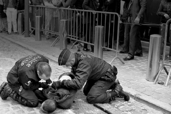 Brüksel'de referandum oylamasına PKK saldırısı