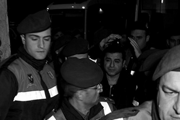 Demirtaş'ın açlık grevi sona erdi