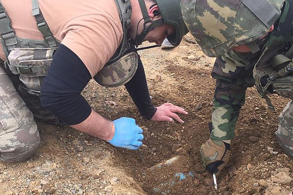 Hakkari'de tanksavar silahı ele geçirildi