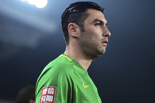 Çin'de Burak Yılmaz fırtınası