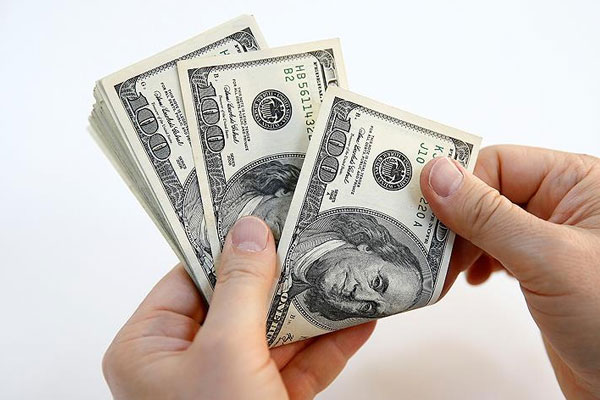 Dolar haftaya düşüşle başladı