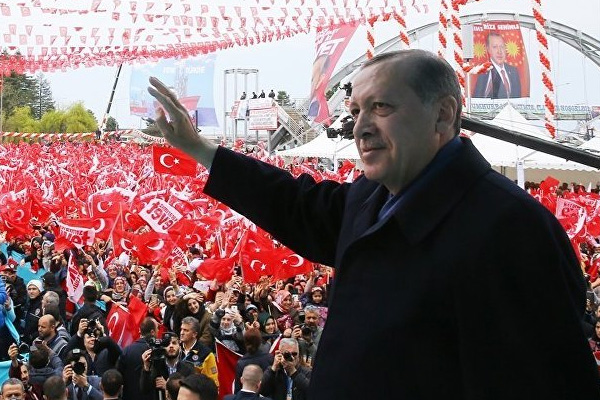 Erdoğan'dan CHP'li o isme tepki: 'Evet' diyenleri denize dökmekten bahsediyor