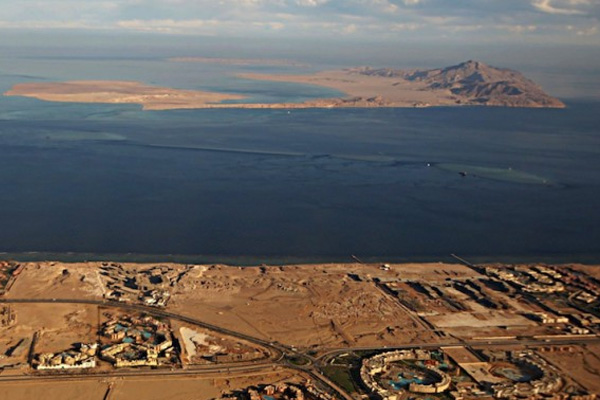 Mısır, adalarını Suudi Arabistan'a veriyor