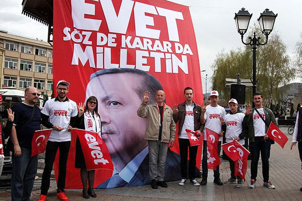 Sırbistan'da Erdoğan'a destek mitingi