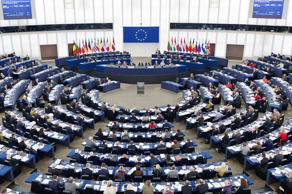 AP: Türkiye'yle yapılan sığınmacı anlaşması başka ülkelere model oluşturmasın