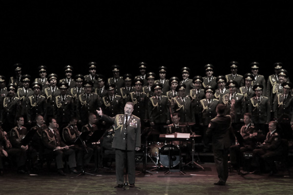 Kızıl Ordu Korosu'nun İstanbul konserine büyük tepki geldi