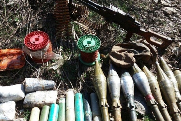 Hakkari'de PKK sığınağı ele geçirildi