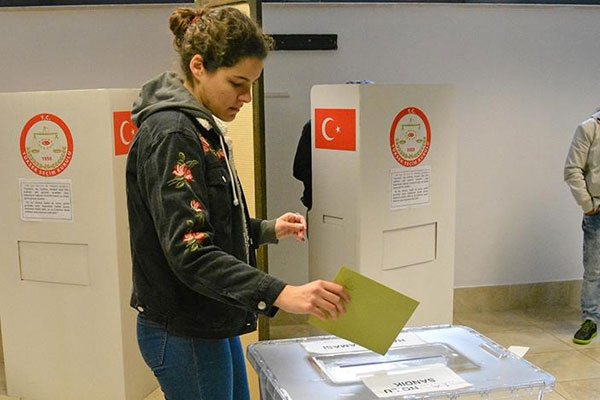 İtalya’daki Türkler sandık başında