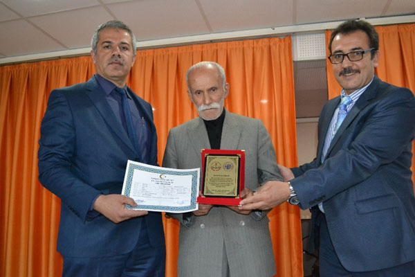 68 yaşında liseyi bitirdi