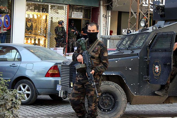 Hakkari'de PKK operasyonu: 6 gözaltı