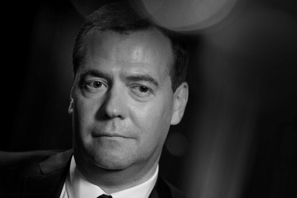 Medvedev: ABD ile çatışmaya ramak kaldı