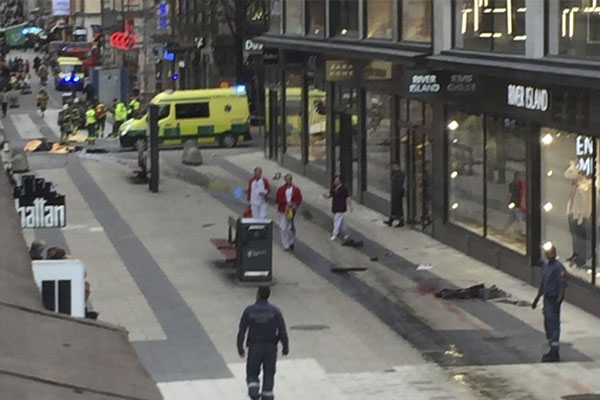 İsveç’te kamyonlu saldırgan tutuklandı