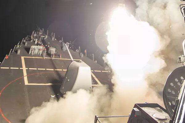 ABD ve Rusya arasında danışıklı dövüş mü var?