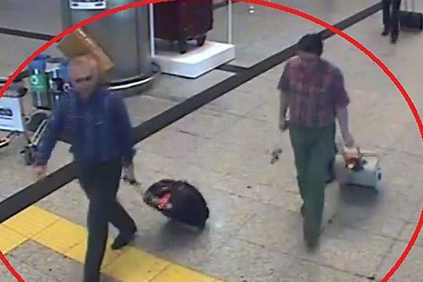 Öksüz her darbe toplantısının ardından ABD'ye gitmiş