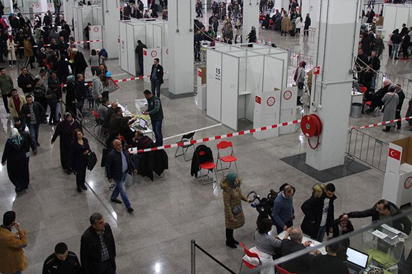 Yurt dışında oy kullanma yarın sona eriyor