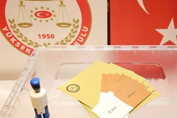 550 eski vekil 'Hayır' çağrısı yaptı