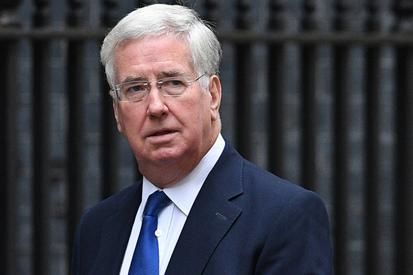 İngiltere Savunma Bakanı: Kuklacı Putin Esed’i terk etmeli