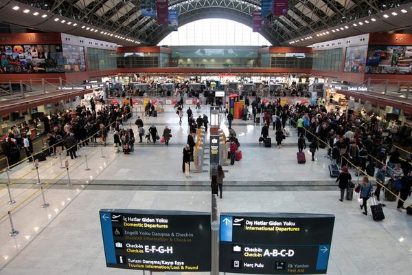 'Rusya, Türkiye'ye charter uçuşları durdurabilir'