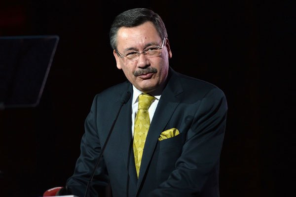 Gökçek son referandum anketini açıkladı