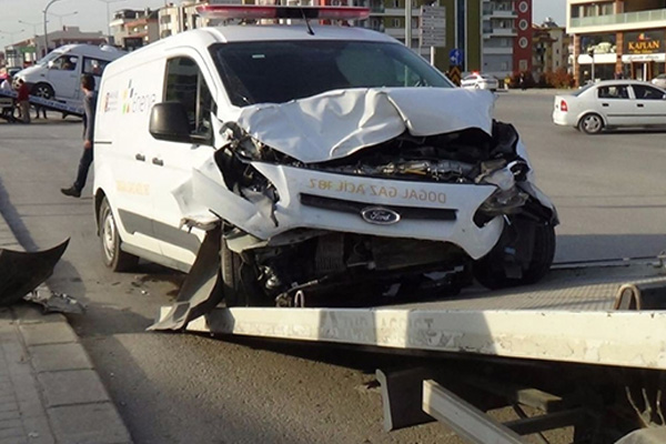 Denizli’de trafik kazası: 14 yaralı