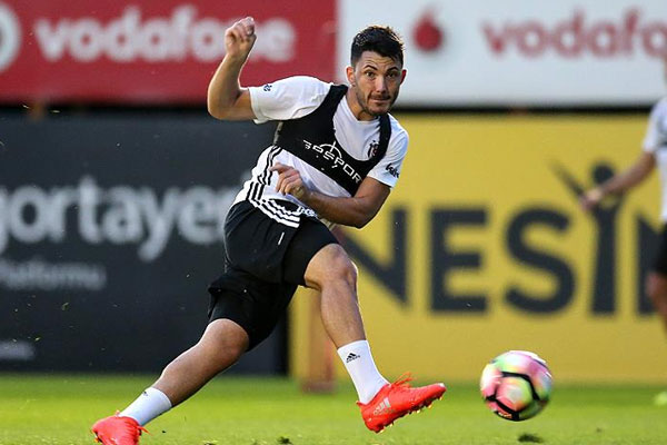 Tolgay Arslan'dan transfer açıklaması