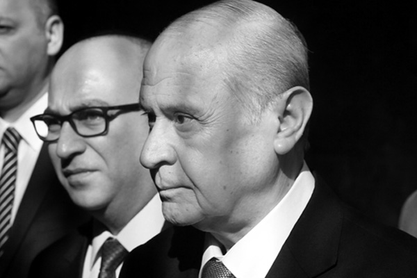 Bahçeli: Partili Cumhurbaşkanlığı Ak Parti'nin sorunu