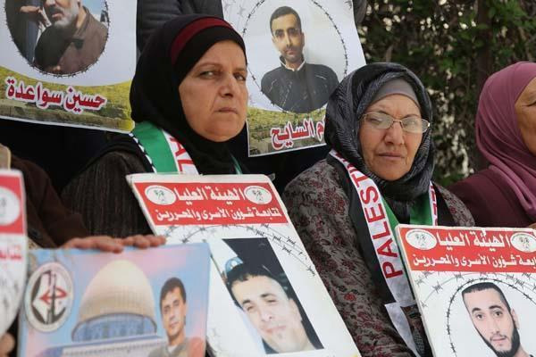 İsrail hapishanelerinde kaç Filistinli tutuklu var?