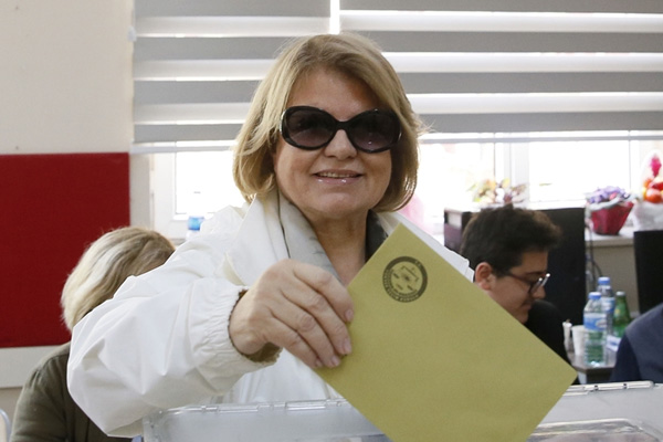 Tansu Çiller oyunu kullandı