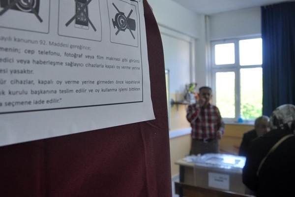 FETÖ şüphelisi sandık başında yakalandı