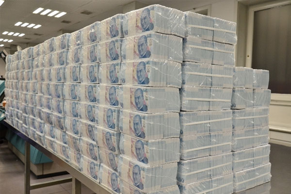 Bütçe 19,5 milyar lira açık verdi