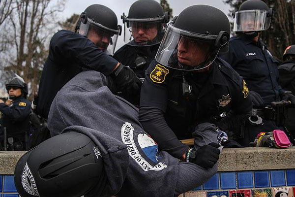ABD'de kayıtsız göçmen tutuklamaları arttı