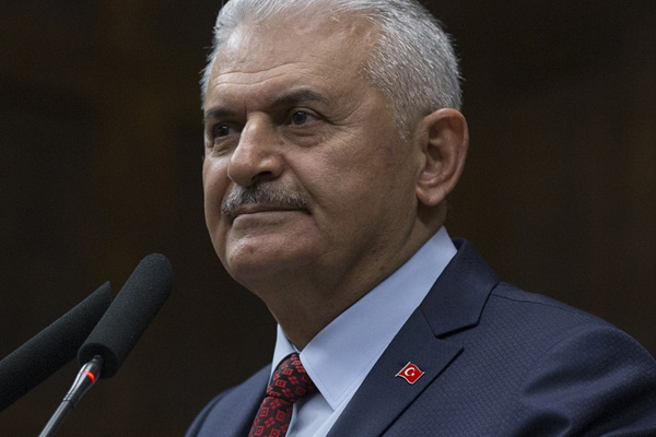 Başbakan Yıldırım: Kimin destek verdiğini sorgulamak abesle iştigaldir