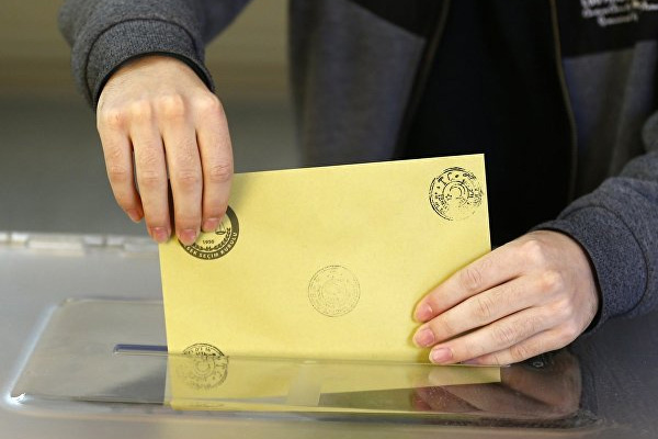 'AK Parti, MHP'den 3 HDP'den 1.5 puan aldı'