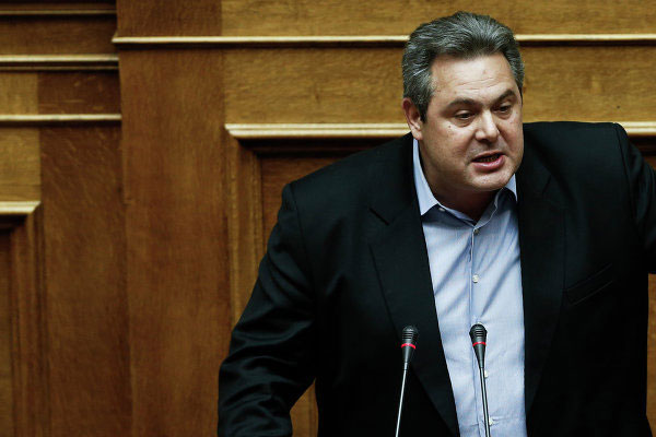 'Yunanistan Savunma Bakanı bu kez Türkçe küfür etti'