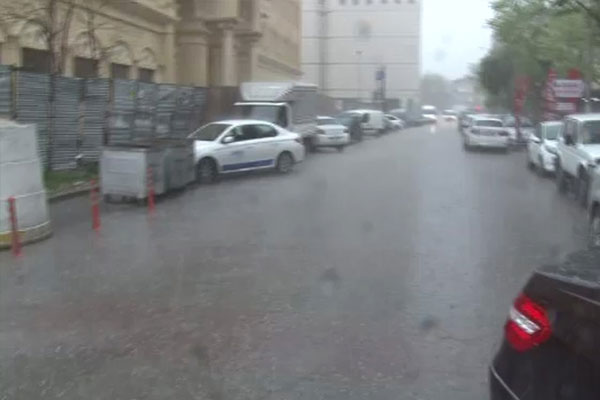 İstanbul’a nisanda dolu sürprizi