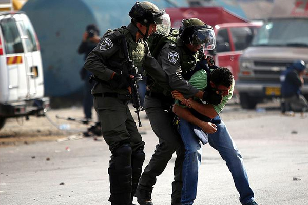 İsrail güçleri 11 Filistinliyi tutukladı