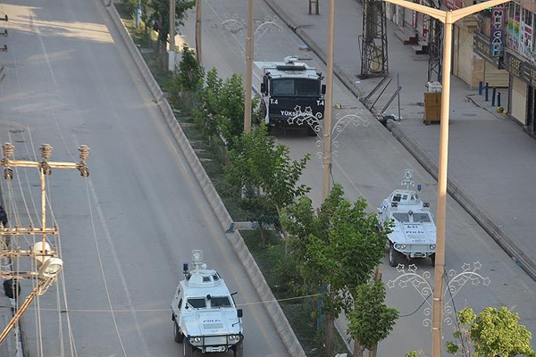 Hakkari'de gösteri ve yürüyüşler yasaklandı