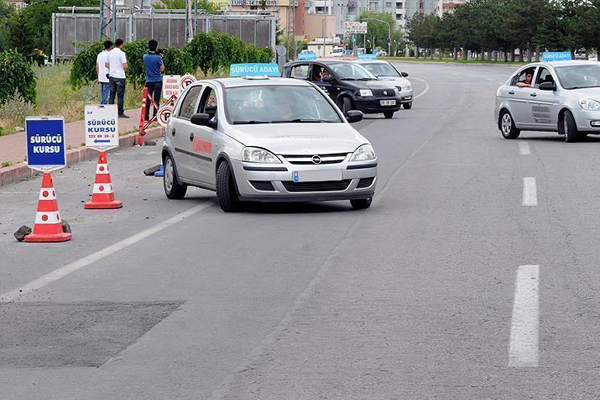 Ehliyet sınavlarına yeni düzenleme