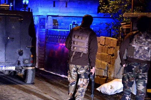 İstanbul'daki eş zamanlı operasyon: 42 kişi gözaltı