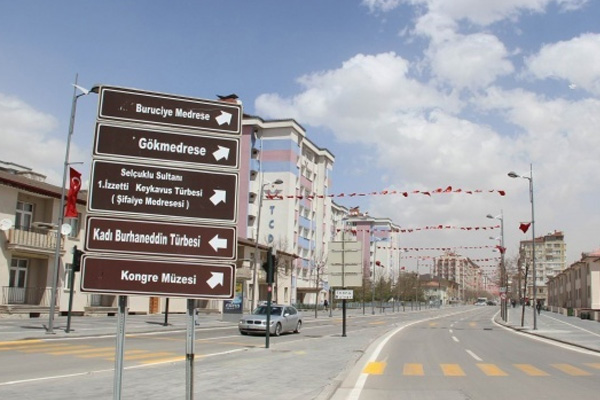 Sivas Valili'ğinden 'sokağa çıkmayın' uyarısı