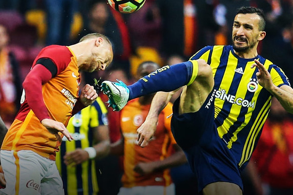 Dev derbide son dakika golü!