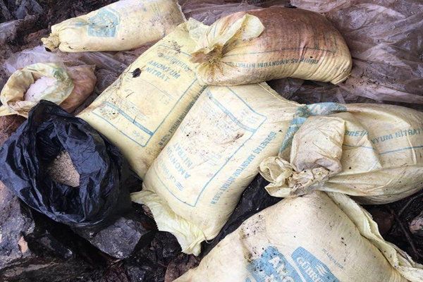 Hakkari’de bin 280 kilo amonyum nitrat ele geçirildi