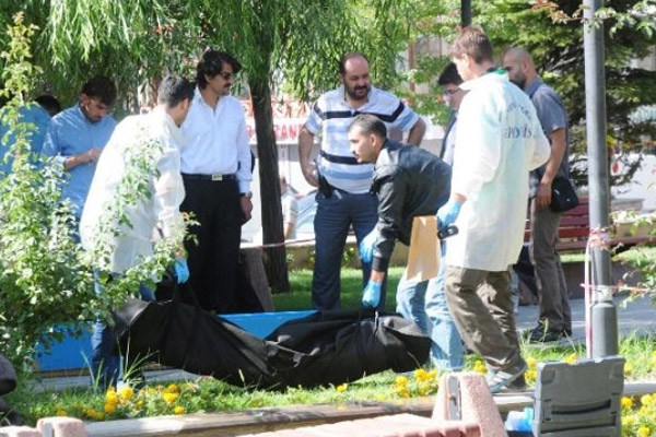 Süs havuzundan ceset çıktı