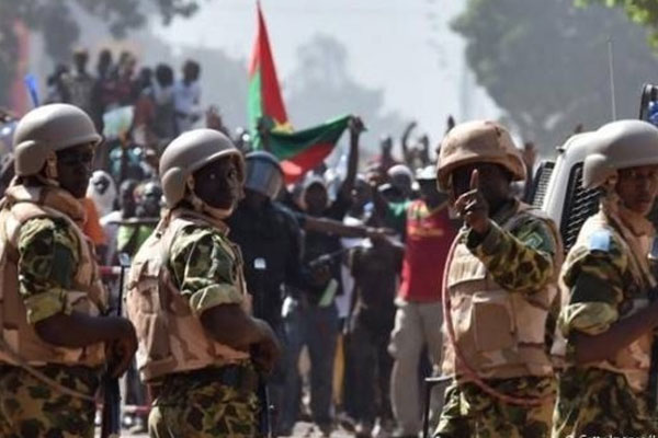 Fransa, Burkina Faso'daki darbeyi kınadı