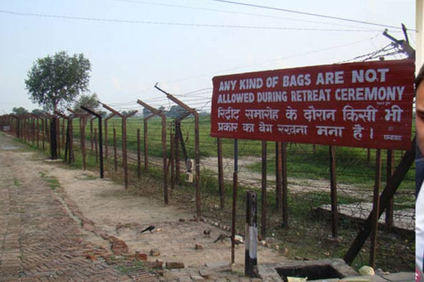 Hindistan Pakistan sınırında çatışma: 2 ölü