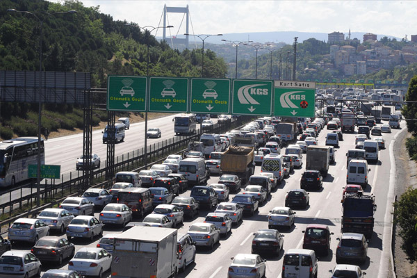 İstanbul'da bayram trafiği başladı