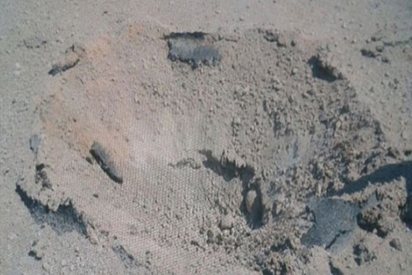 Asfalta yerleştirilmiş patlayıcı bulundu