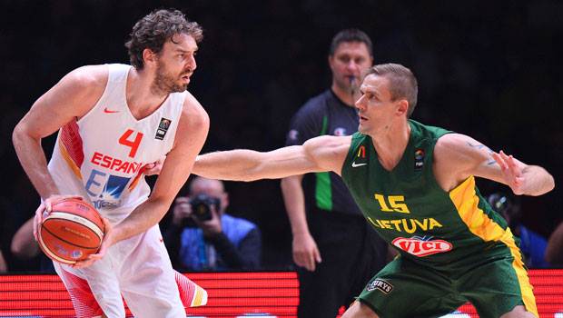 İspanya şampiyon oldu