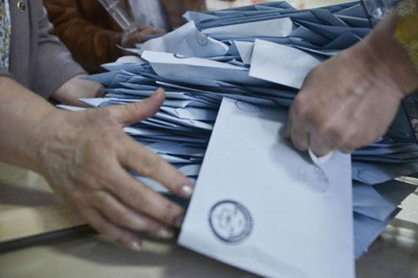 O ilçede 3 mahalleye sandık yok